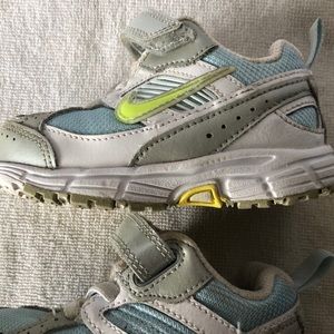 Nike Tennis Shoes Baby Size 5C